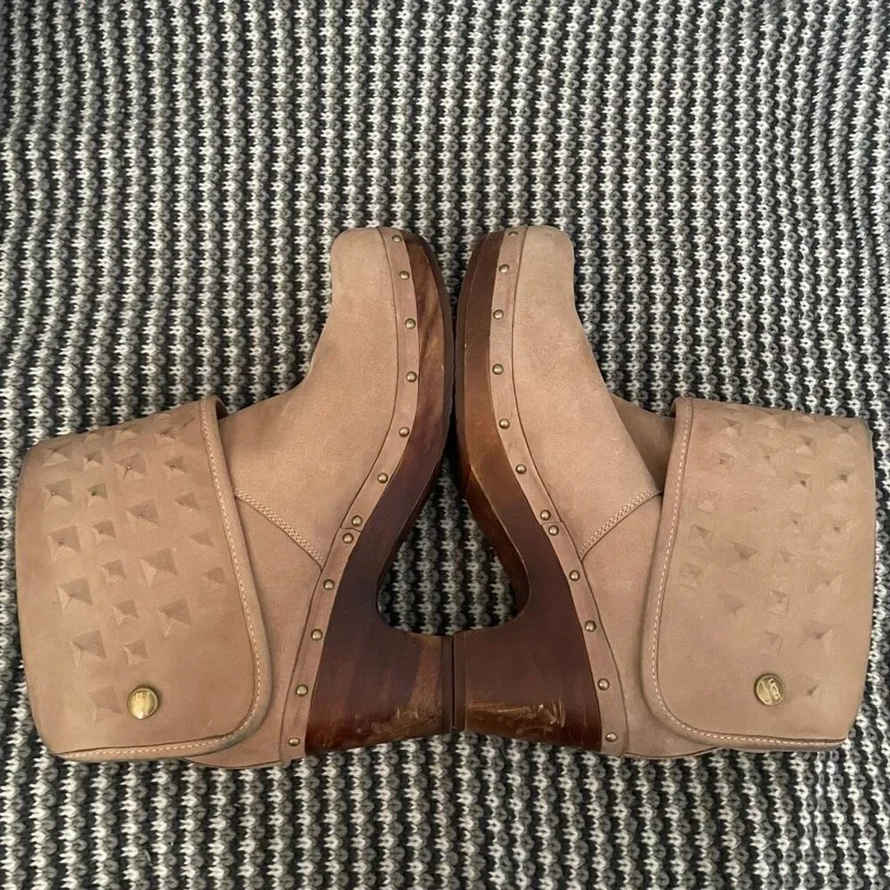 UGG Lynnea Studs clog bootie women’s shoe size 9